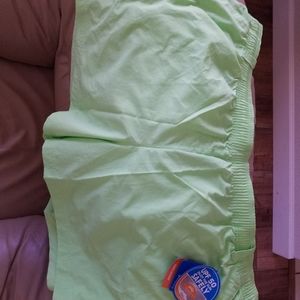 Columbia Women's Lime Green "UPF 50" W Backcast Water Shorts, 5" Inseam. Size 3X